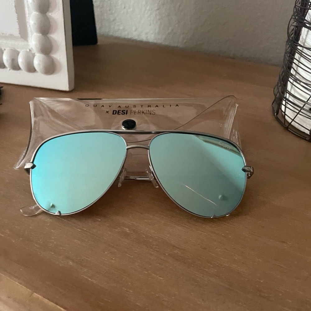 QUAY High Key Aviators